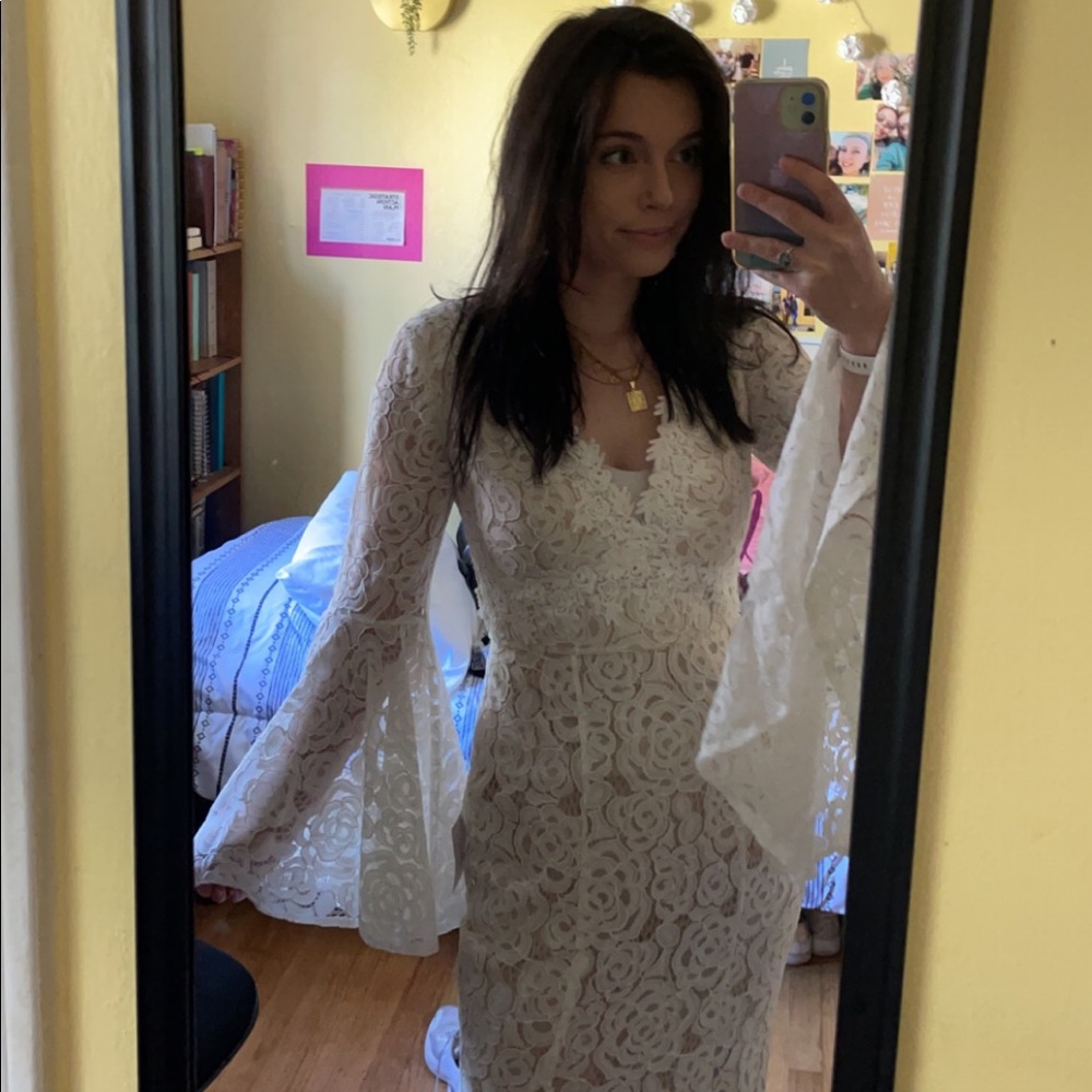 Ivory Lace Wedding Dress